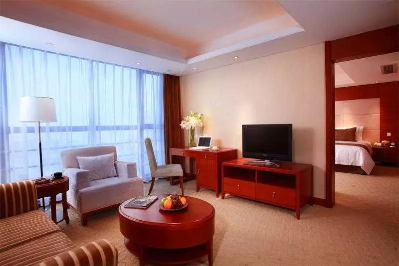 Отель Howard Johnson All Suites Suzhou