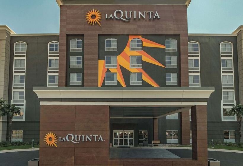 هتل La Quinta Inn & Suites By Wyndham San Antonio Downtown