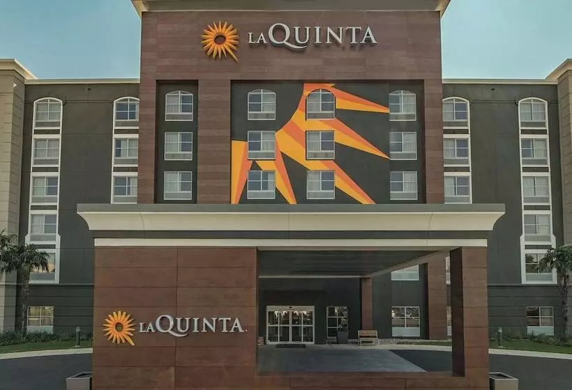 فندق La Quinta Inn & Suites By Wyndham San Antonio Downtown