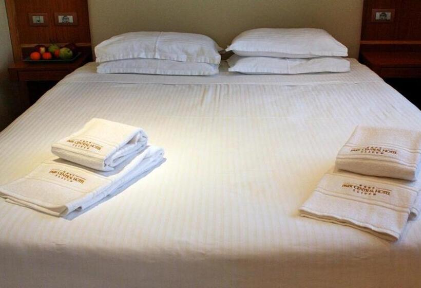 فندق Park Central