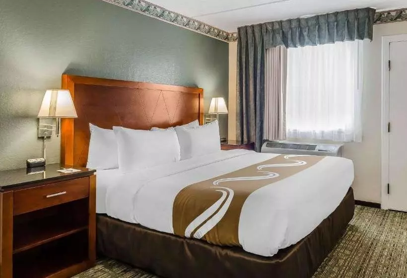 בית מלון כפרי Quality Inn & Suites Lexington