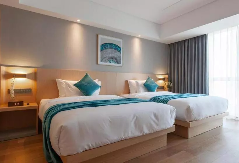 هتل Shanghai Baixia Pagoda