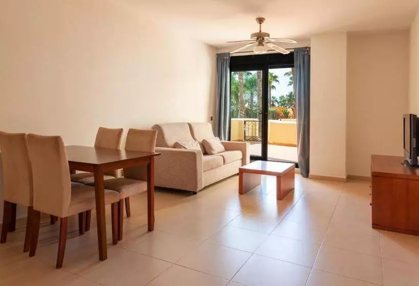 Apartamentos Playamarina