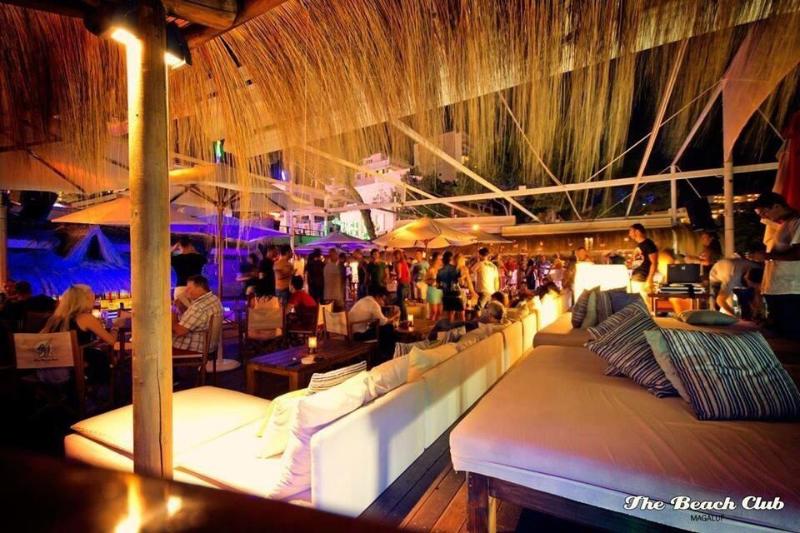 Coconut Apartments   Adults Only