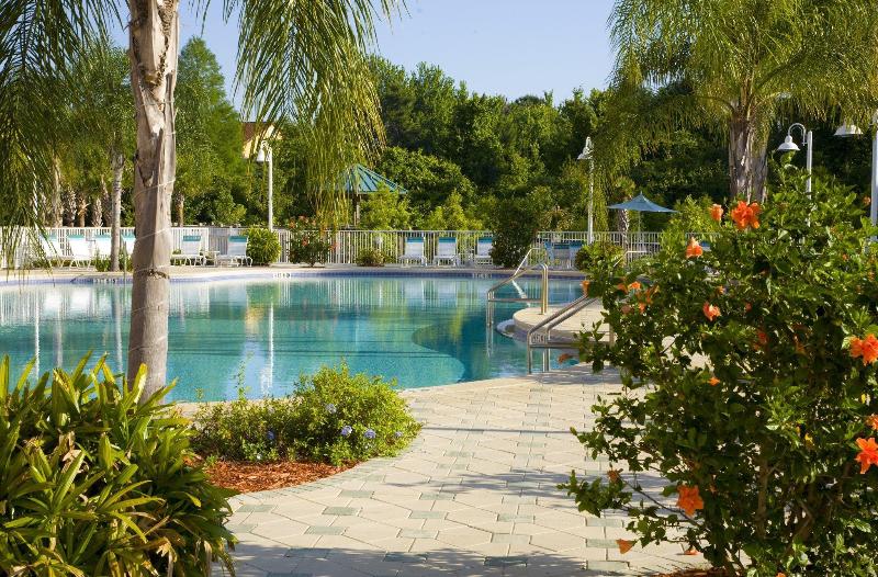 בית מלון כפרי Blue Heron Beach Resort