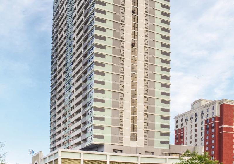 فندق Club Wyndham Skyline Tower