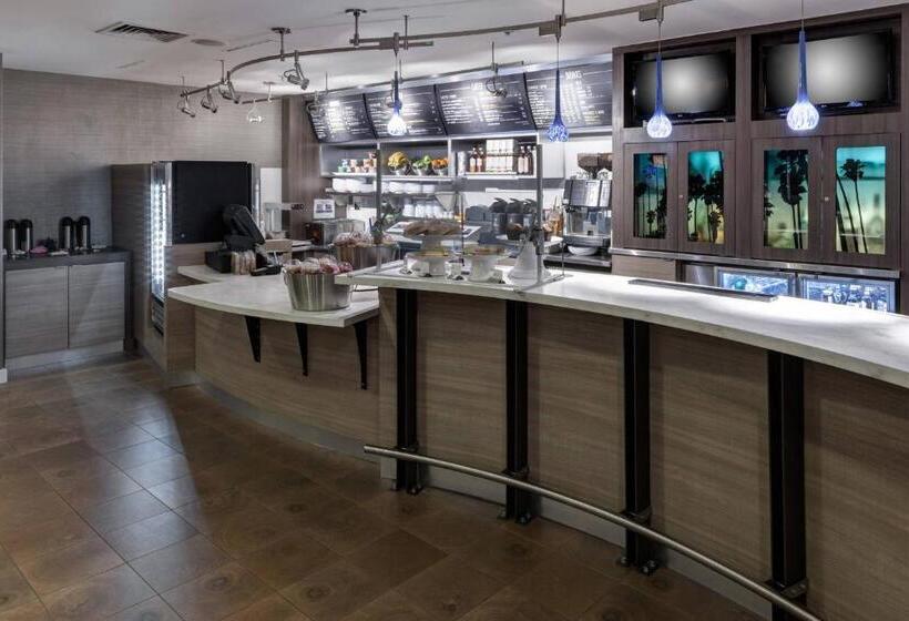 호텔 Courtyard By Marriott Santa Clarita Valencia