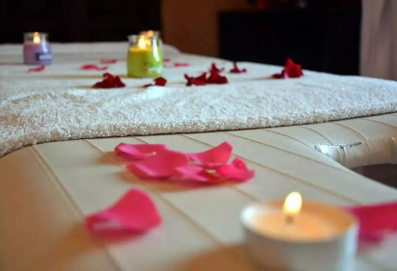 هتل Riad Dar Tuscia