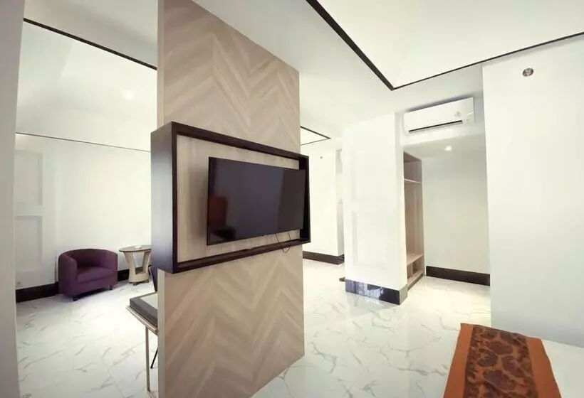 호텔 De Ningrat Topas Galeria