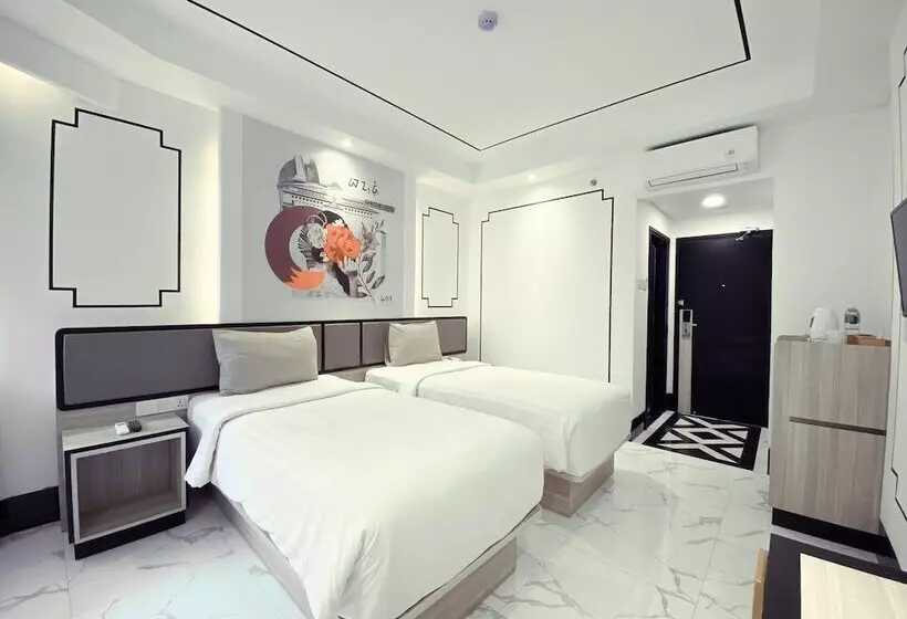 호텔 De Ningrat Topas Galeria