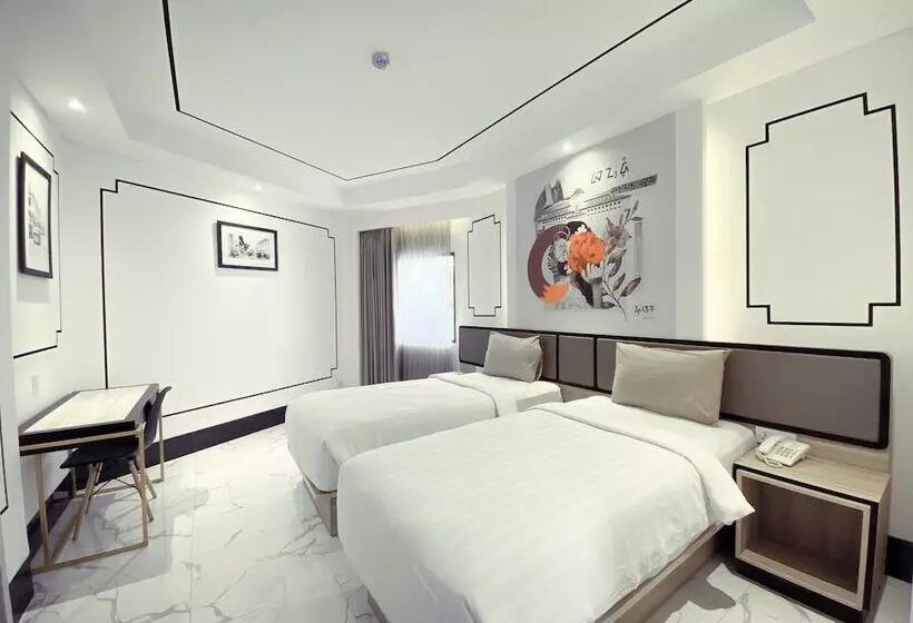 호텔 De Ningrat Topas Galeria