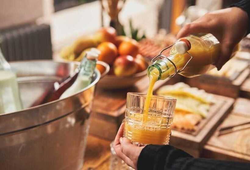 Отель Harbour Inn