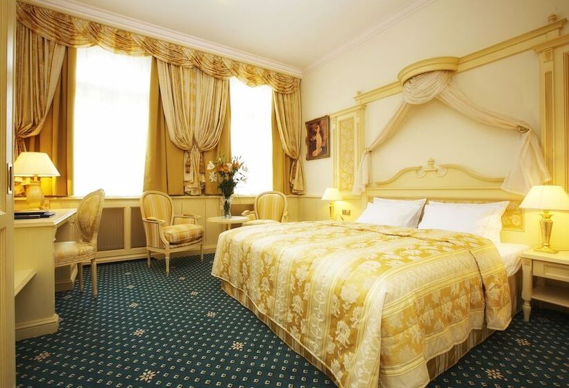 Luxury Family Hotel Royal Palace