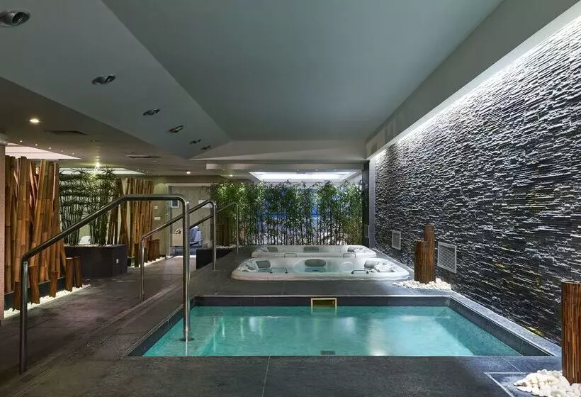 ホテル Melia Madeira Mare