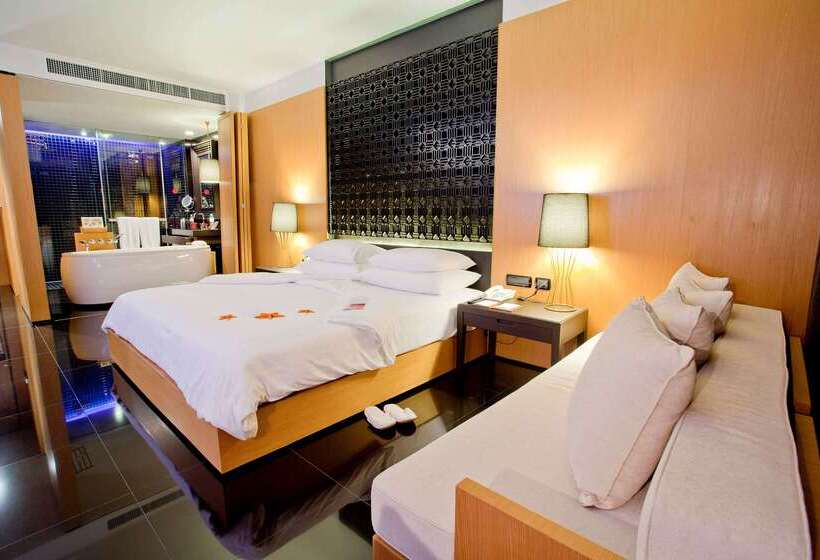 בית מלון כפרי Ramada Resort By Wyndham Khao Lak