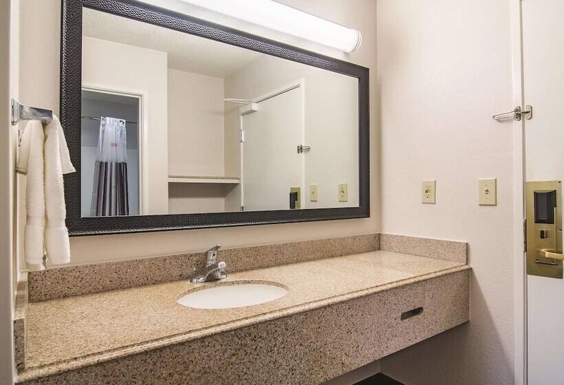 فندق Wingate By Wyndham Brunswick Ga I 95