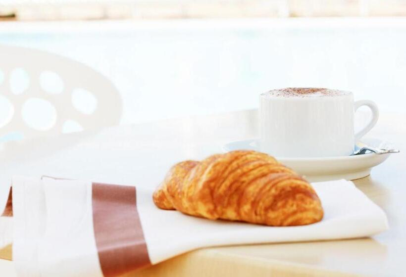 Sunprime Atlantic View Suite & Spa