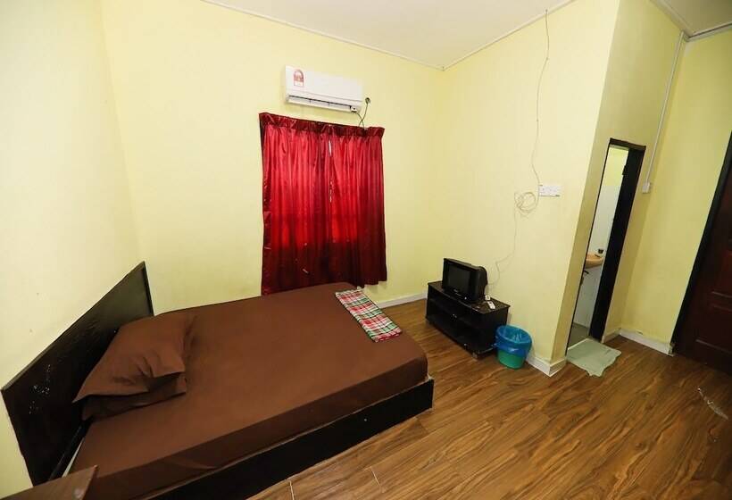 Szálloda Bayu Beach Chalet Pcb