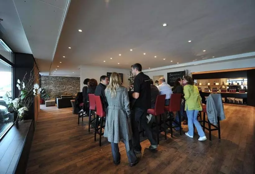 ホテル Cave Beetschen