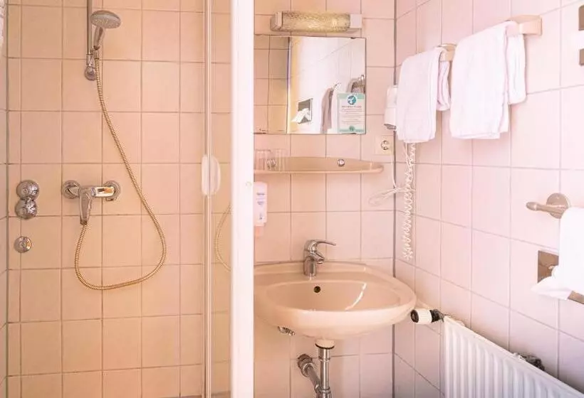 ホテル Gasthof Rebstock