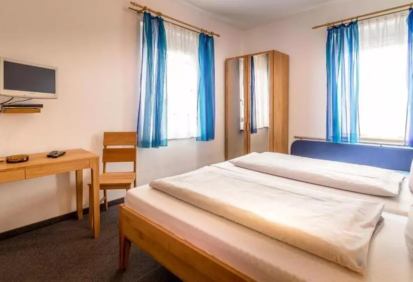 ホテル Gasthof Rebstock