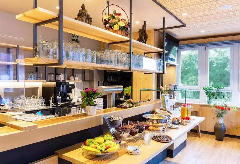 ホテル Gasthof Rebstock