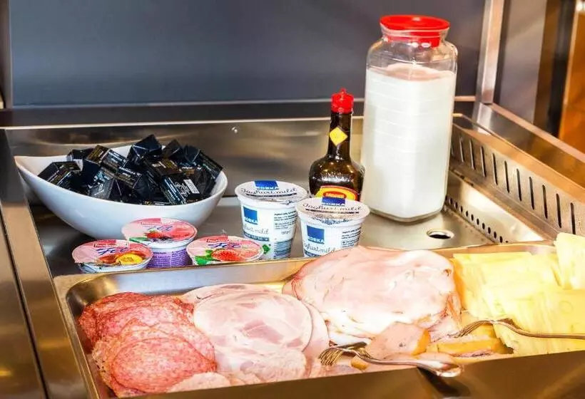 ホテル Gasthof Rebstock