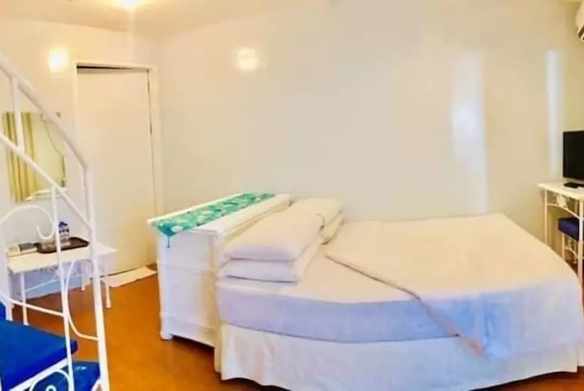 Hotelli Paras Beach Resort