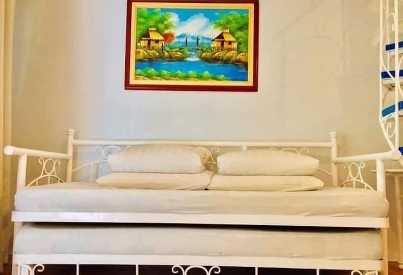 فندق Paras Beach Resort