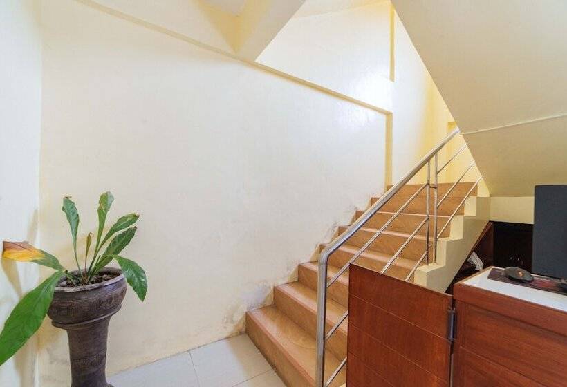 Otel Reddoorz @ D Maagma Street