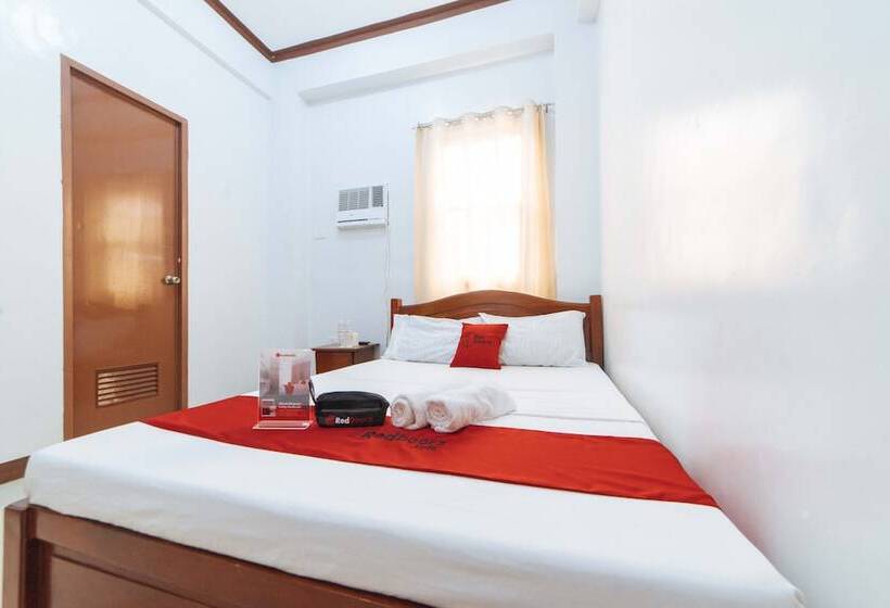 Otel Reddoorz @ D Maagma Street