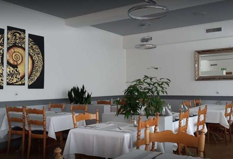 酒店 Restaurant Jura