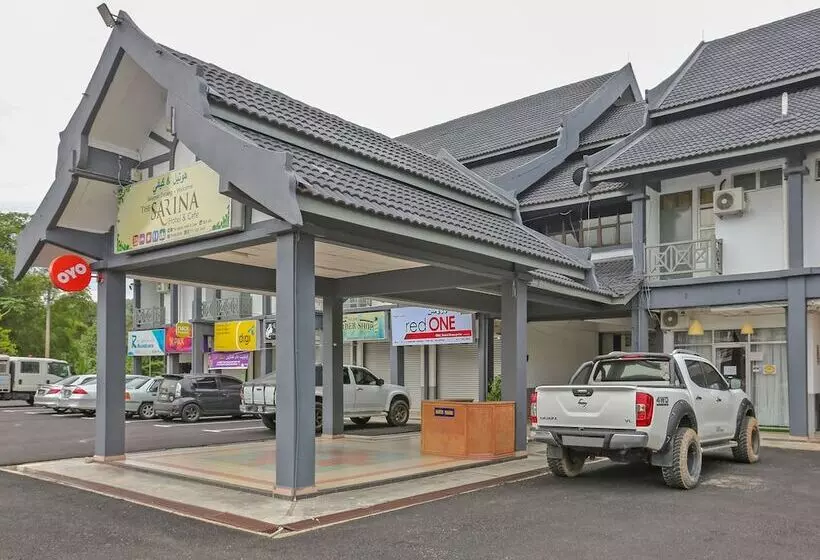 The Sarina Hotel & Cafe By Oyo Rooms