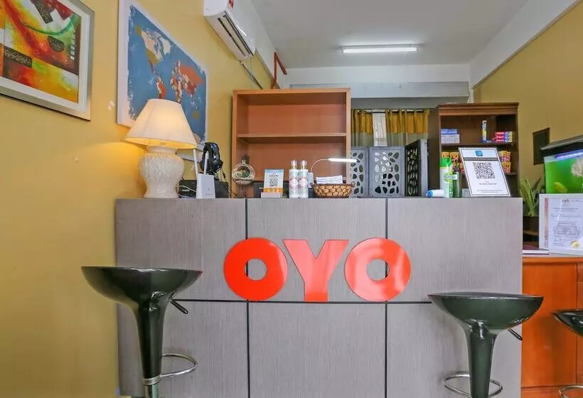 The Sarina Hotel & Cafe By Oyo Rooms