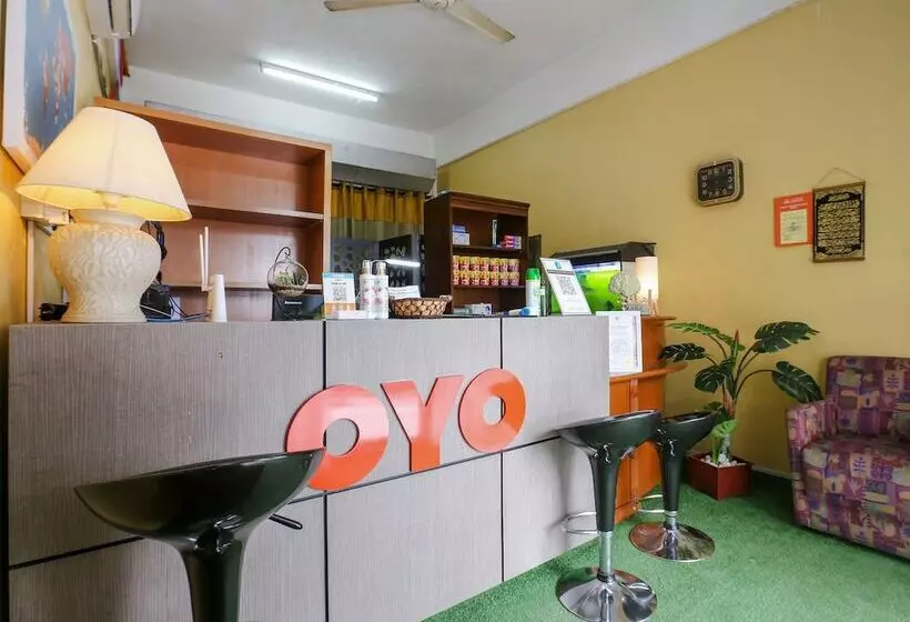 The Sarina Hotel & Cafe By Oyo Rooms