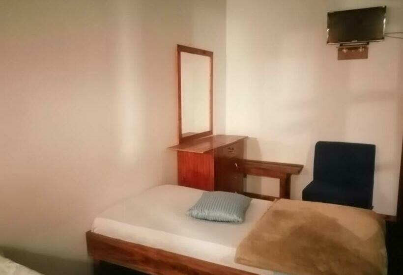 Общежитие Ella Foret Accommodation