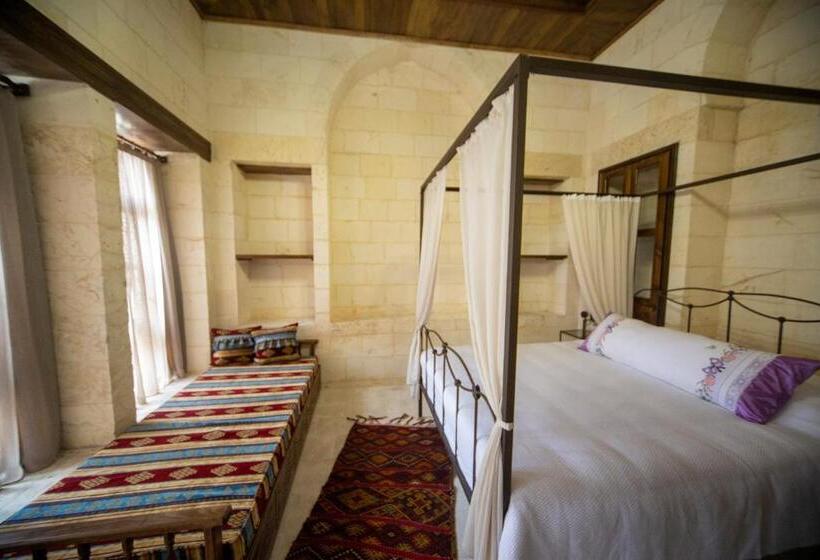 تختخواب و صبحانه Hayatlı Konak