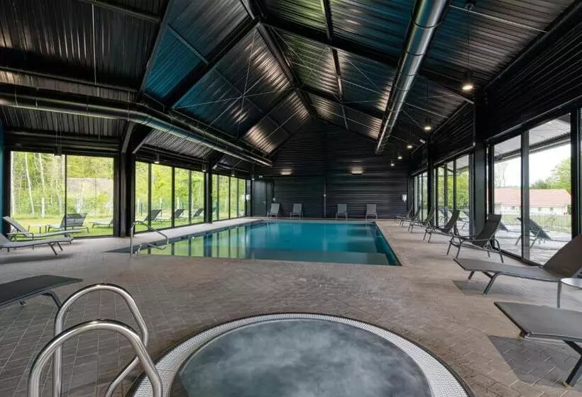 Hotelli Lac D Orient