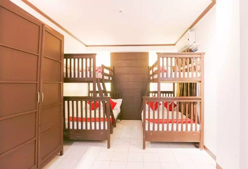 Hotelli Oyo 759 El Ronaldo Suites