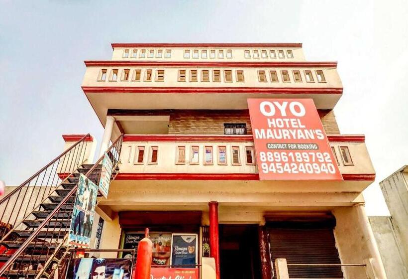 ホテル Oyo 77297  Mauryans