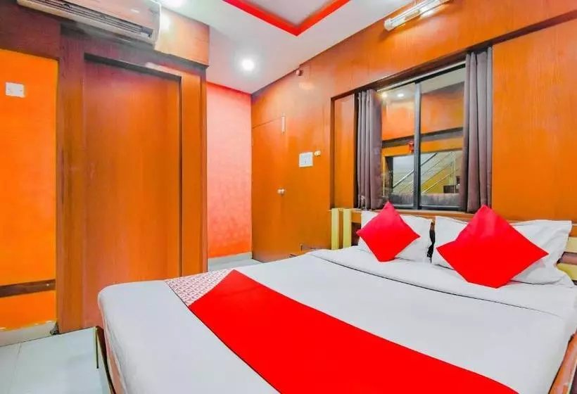 Hotelli Oyo 78593 Nidhi International