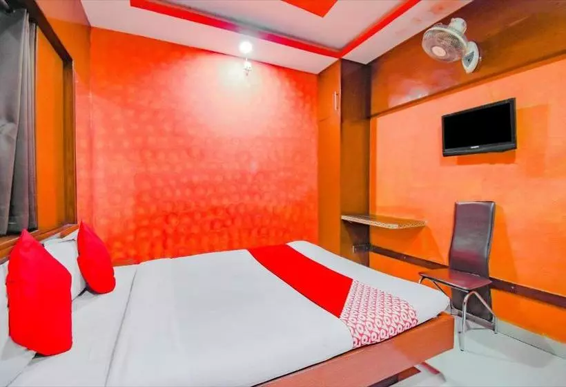 Hotelli Oyo 78593 Nidhi International