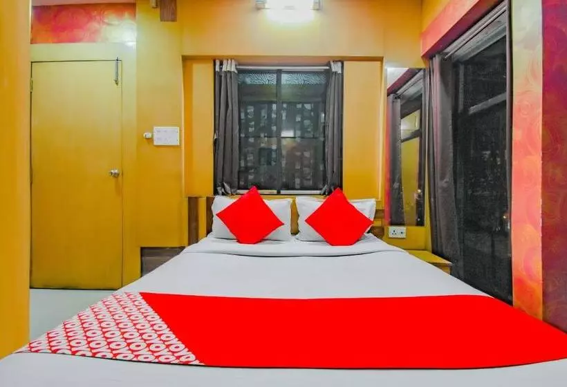 Hotelli Oyo 78593 Nidhi International