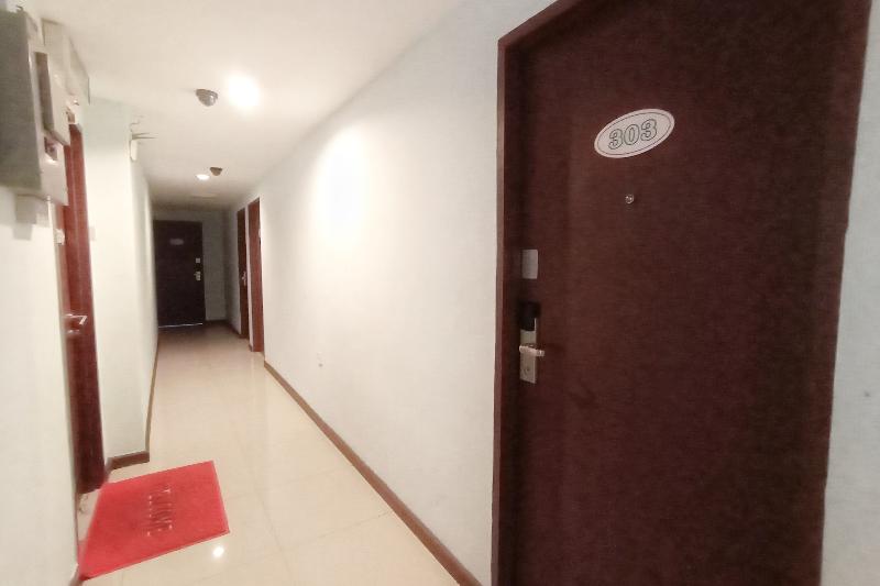 בית מלון כפרי Oyo 90207 Sir Inn