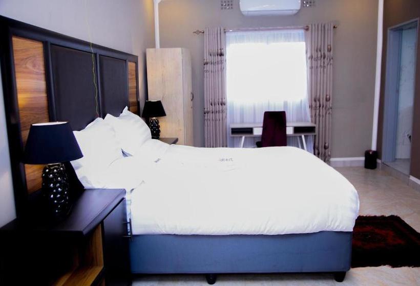 هتل Town Lodge Executive By Colibri