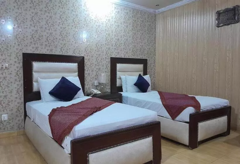 هتل Tulip Inn Faisal Town