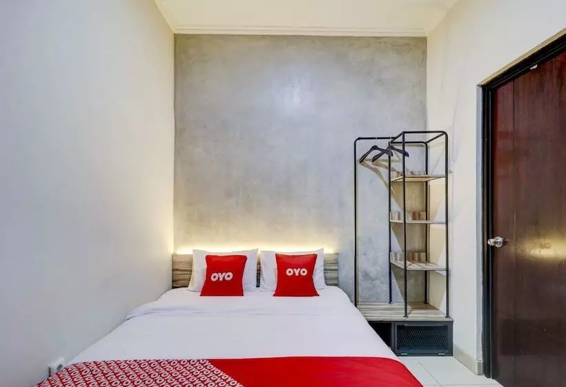 Otel Oyo 90215 Ada Residence