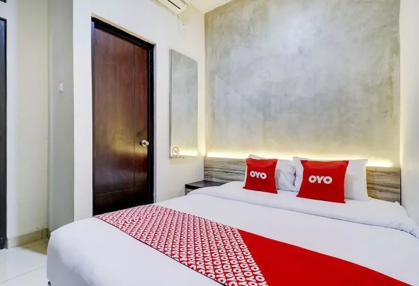 Otel Oyo 90215 Ada Residence
