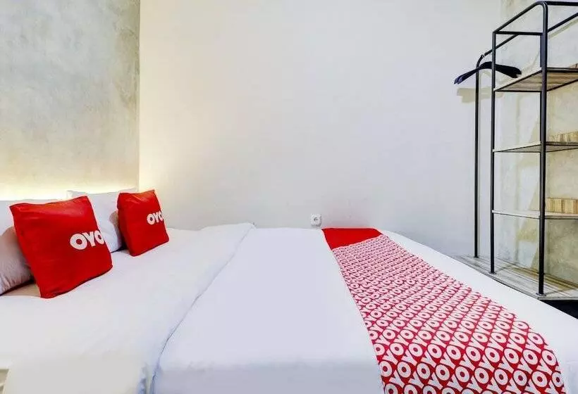 Otel Oyo 90215 Ada Residence