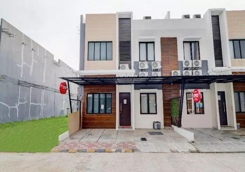 Otel Oyo 90215 Ada Residence